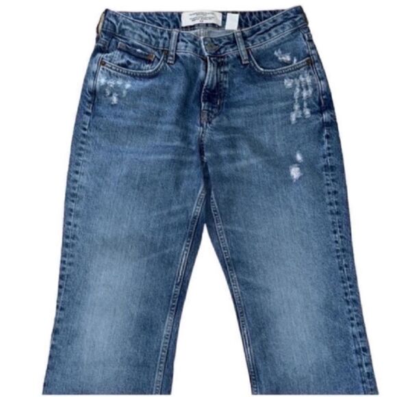 H&M Flare Distressed Blue Jeans (Size 6) - Picture 6 of 8